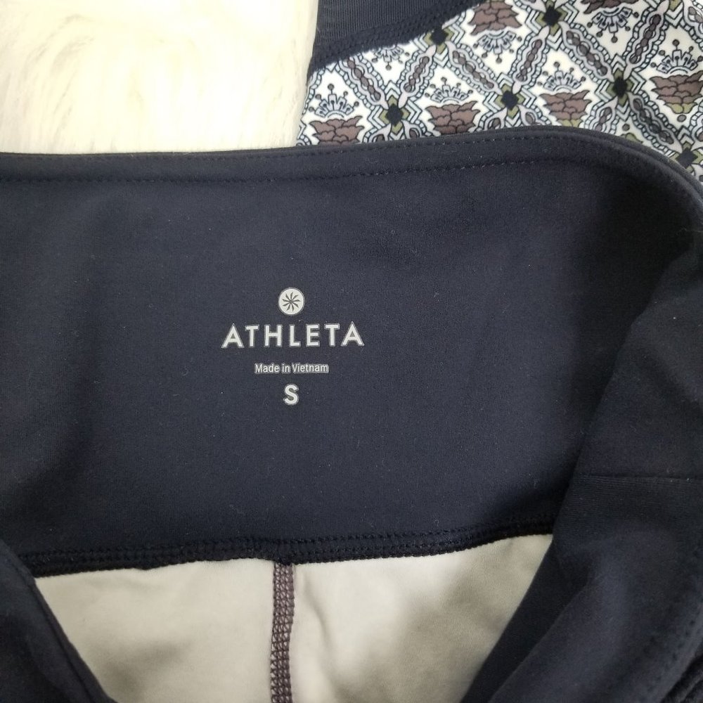 Athleta Damask Print Cropped Fitness Leggings - Picture 6 of 7